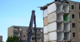 Демонтаж 5 этажного дома Тихвин, цена от 3712 руб.